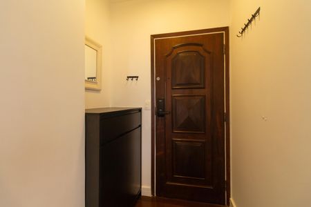 Apartamento para alugar com 80m², 2 quartos e 1 vaga Apartamento para alugar com 80m², 2 quartos e 1 vagaEntrada