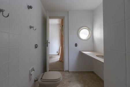 Apartamento para alugar com 90m², 4 quartos e 1 vaga Apartamento para alugar com 90m², 4 quartos e 1 vagaBanheiro da Suíte