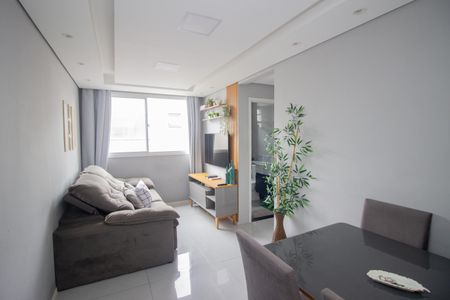 Sala de apartamento à venda com 2 quartos, 45m² em Bom Jesus, Contagem