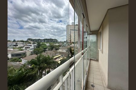 Apartamento para alugar com 107m², 3 quartos e 2 vagas Apartamento para alugar com 107m², 3 quartos e 2 vagasVaranda