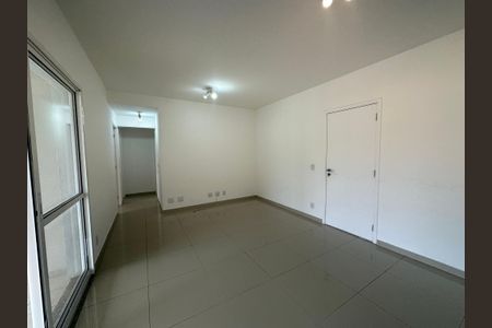 Apartamento para alugar com 107m², 3 quartos e 2 vagas Apartamento para alugar com 107m², 3 quartos e 2 vagasSala