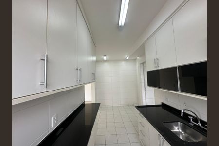 Apartamento para alugar com 107m², 3 quartos e 2 vagas Apartamento para alugar com 107m², 3 quartos e 2 vagasCozinha