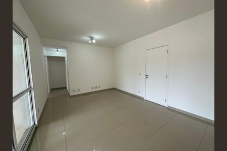 Apartamento para alugar com 107m², 3 quartos e 2 vagas Apartamento para alugar com 107m², 3 quartos e 2 vagasSala