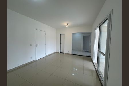 Apartamento para alugar com 107m², 3 quartos e 2 vagas Apartamento para alugar com 107m², 3 quartos e 2 vagasSala