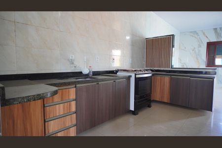 Casa à venda com 380m², 3 quartos e 6 vagas Casa à venda com 380m², 3 quartos e 6 vagasCozinha