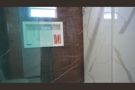 Casa à venda com 380m², 3 quartos e 6 vagas Casa à venda com 380m², 3 quartos e 6 vagasBanheiro suite