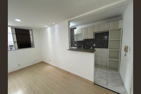 Sala de apartamento para alugar com 2 quartos, 44m² em Guadalupe, Rio de Janeiro