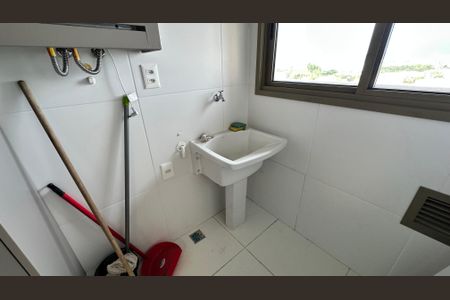 Apartamento para alugar com 156m², 4 quartos e 2 vagas Apartamento para alugar com 156m², 4 quartos e 2 vagasÁrea de Serviço