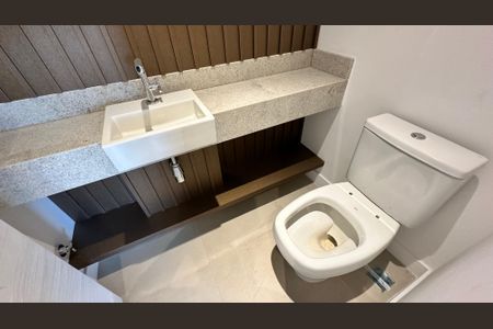 Apartamento para alugar com 156m², 4 quartos e 2 vagas Apartamento para alugar com 156m², 4 quartos e 2 vagasLavabo