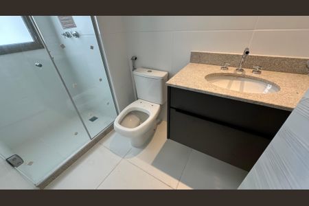 Apartamento para alugar com 156m², 4 quartos e 2 vagas Apartamento para alugar com 156m², 4 quartos e 2 vagasBanheiro quarto 3