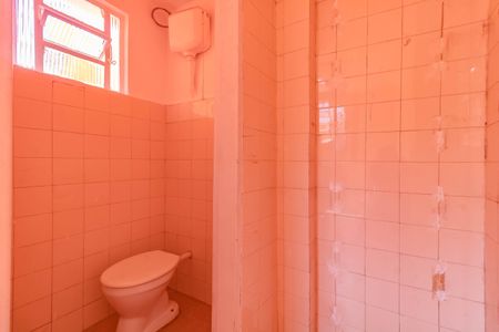 Casa para alugar com 80m², 2 quartos e 2 vagas Casa para alugar com 80m², 2 quartos e 2 vagasBanheiro de Serviço