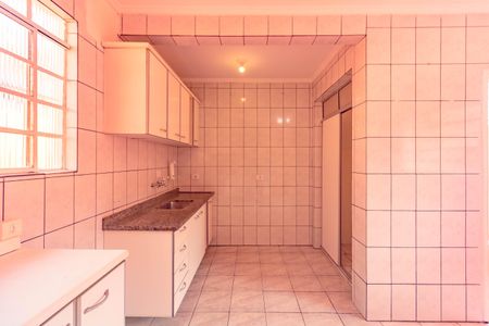 Casa para alugar com 80m², 2 quartos e 2 vagas Casa para alugar com 80m², 2 quartos e 2 vagasCozinha