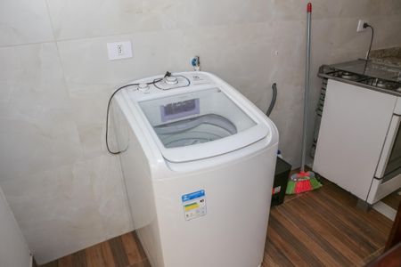 Apartamento à venda com 40m², 2 quartos e sem vaga Apartamento à venda com 40m², 2 quartos e sem vagaCozinha e Área de Serviço