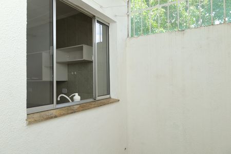 Casa de condomínio à venda com 70m², 2 quartos e 1 vagaÁrea de Serviço