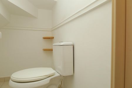 Casa de condomínio à venda com 70m², 2 quartos e 1 vagaLavabo