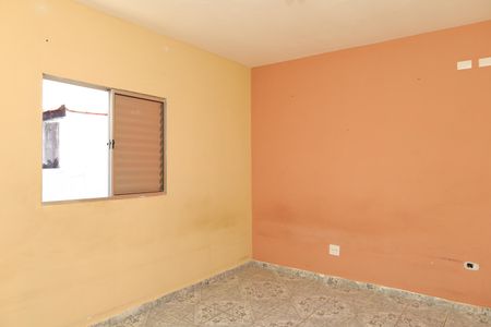 Quarto 2 de casa à venda com 2 quartos, 70m² em Vila Taquari, São Paulo