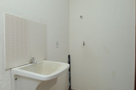 Casa de condomínio à venda com 70m², 2 quartos e 1 vagaÁrea de Serviço