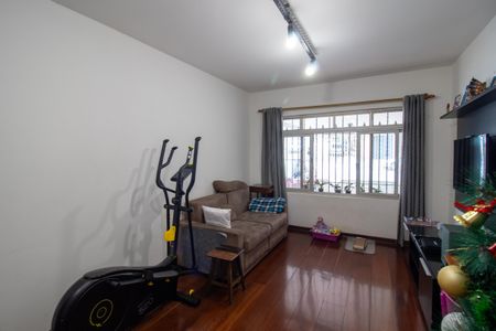 Sala de casa à venda com 3 quartos, 150m² em Vila Gomes, São Paulo