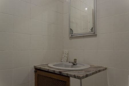 Casa à venda com 127m², 4 quartos e 1 vagaBanheiro