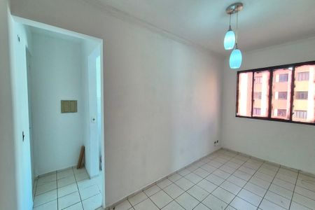 Sala de apartamento para alugar com 2 quartos, 45m² em Jardim Itayu, Campinas