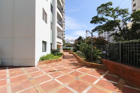 Apartamento à venda com 96m², 3 quartos e 2 vagas Apartamento à venda com 96m², 3 quartos e 2 vagasÁrea comum