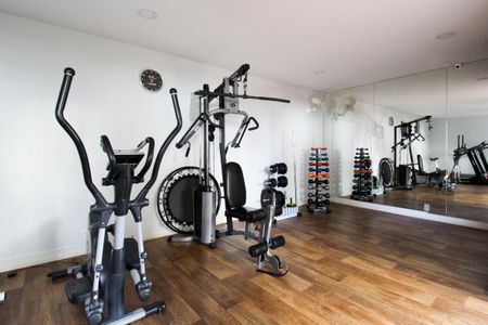 Apartamento à venda com 96m², 3 quartos e 2 vagas Apartamento à venda com 96m², 3 quartos e 2 vagasÁrea comum - Academia