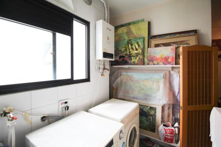 Apartamento à venda com 96m², 3 quartos e 2 vagas Apartamento à venda com 96m², 3 quartos e 2 vagasÁrea de Serviço