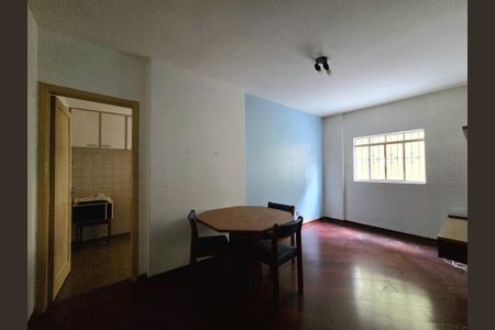 Apartamento à venda com 85m², 2 quartos e 1 vagaSala