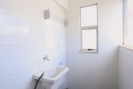 Apartamento para alugar com 67m², 2 quartos e 1 vagaCozinha e Área de Serviço