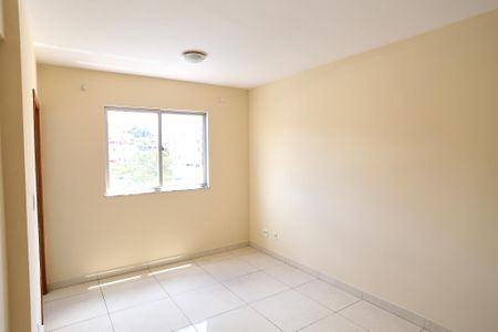 Sala de apartamento para alugar com 2 quartos, 67m² em Floresta, Belo Horizonte