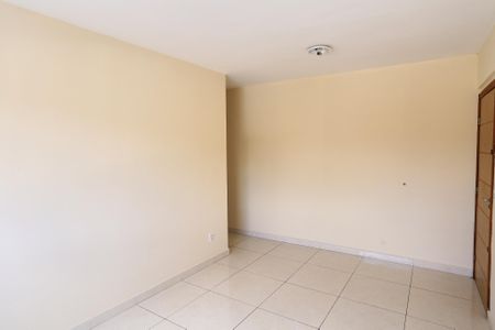 Sala de apartamento para alugar com 2 quartos, 67m² em Floresta, Belo Horizonte