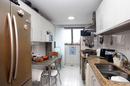 Apartamento para alugar com 110m², 3 quartos e 2 vagasCozinha + Área de Serviço