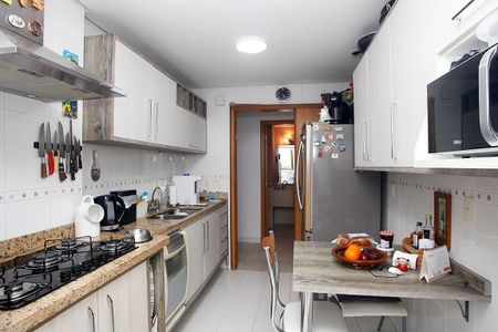 Apartamento para alugar com 110m², 3 quartos e 2 vagasCozinha + Área de Serviço