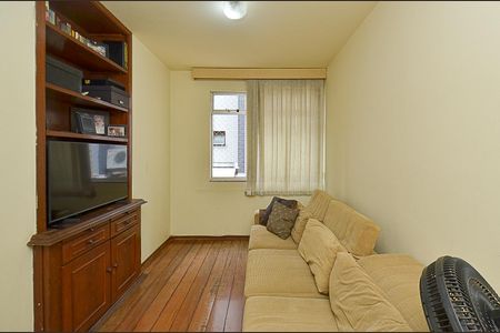 Apartamento à venda com 194m², 3 quartos e 3 vagasSala de TV