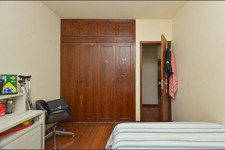 Apartamento à venda com 194m², 3 quartos e 3 vagasQuarto 2