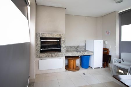 Apartamento para alugar com 40m², 2 quartos e sem vagaÁrea comum - Churrasqueira