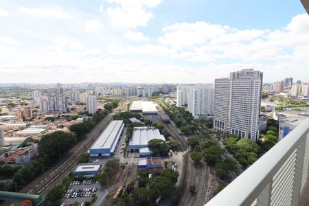 Varanda de kitnet/studio para alugar com 1 quarto, 44m² em Centro, Osasco