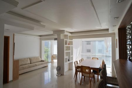 Sala de apartamento para alugar com 3 quartos, 190m² em Barra da Tijuca, Rio de Janeiro