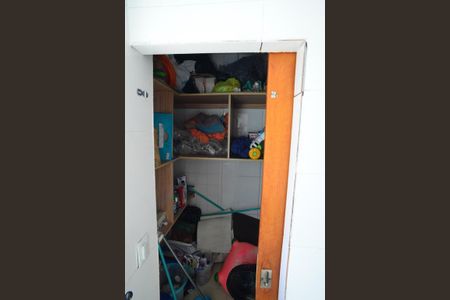 Apartamento para alugar com 190m², 3 quartos e 2 vagas Apartamento para alugar com 190m², 3 quartos e 2 vagasQuarto de Serviço