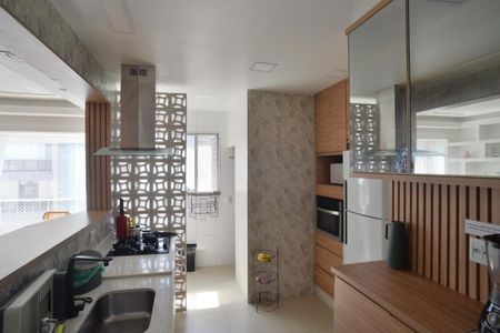 Apartamento para alugar com 190m², 3 quartos e 2 vagas Apartamento para alugar com 190m², 3 quartos e 2 vagasCozinha