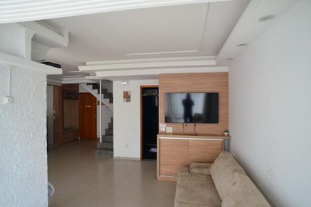 Apartamento para alugar com 190m², 3 quartos e 2 vagas Apartamento para alugar com 190m², 3 quartos e 2 vagasSala