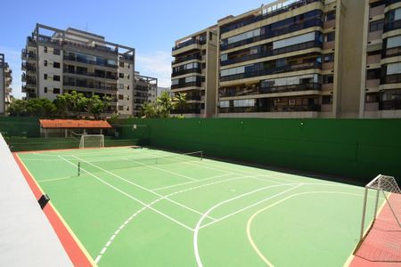 Apartamento para alugar com 190m², 3 quartos e 2 vagas Apartamento para alugar com 190m², 3 quartos e 2 vagasÁrea Comum - Quadra Esportiva