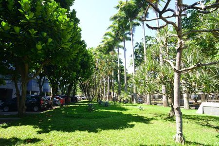 Apartamento para alugar com 190m², 3 quartos e 2 vagas Apartamento para alugar com 190m², 3 quartos e 2 vagasÁrea Externa