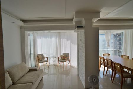 Sala de apartamento para alugar com 3 quartos, 190m² em Barra da Tijuca, Rio de Janeiro