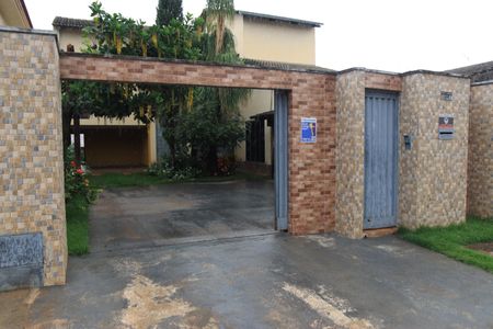 Casa para alugar com 558m², 4 quartos e 7 vagasFachada