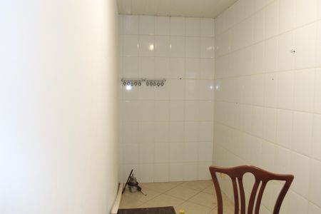 Casa para alugar com 558m², 4 quartos e 7 vagasCozinha 02