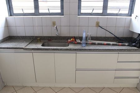 Casa para alugar com 558m², 4 quartos e 7 vagasCozinha