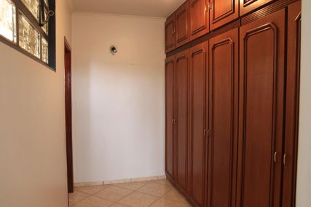 Casa para alugar com 558m², 4 quartos e 7 vagasSuíte 04