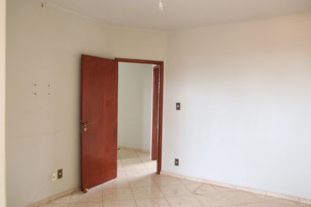 Casa para alugar com 558m², 4 quartos e 7 vagasSuíte 02