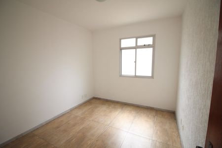 Quarto 1 de apartamento para alugar com 2 quartos, 60m² em Riacho das Pedras, Contagem